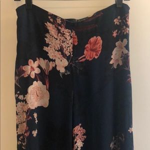 Zara high waisted floral wife leg pants